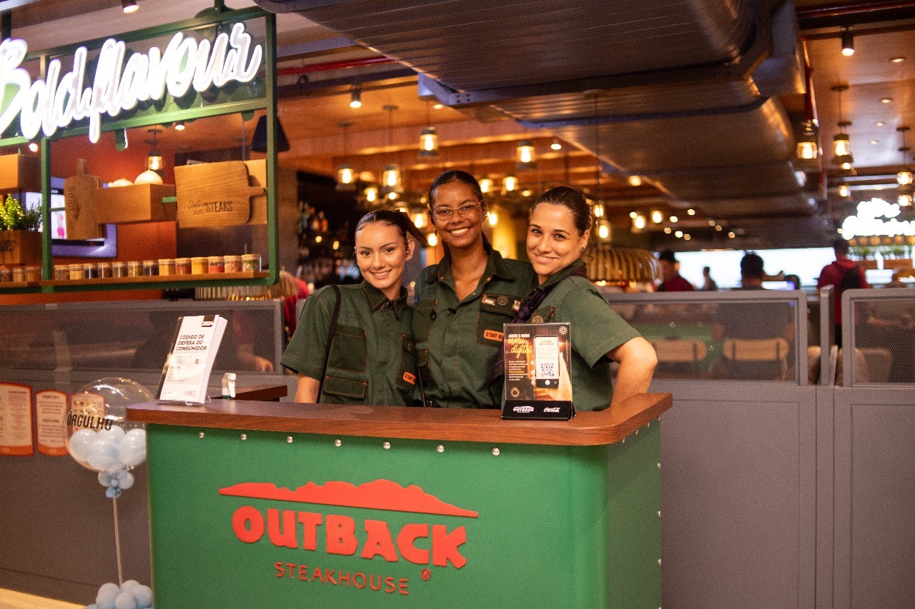 Outback abre 76 vagas de emprego para novo restaurante em Araraquara; saiba como concorrer